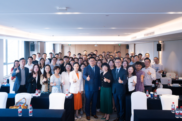 青律逐光，法治同行 | 上海青年律师领军人才综合素质训练...
