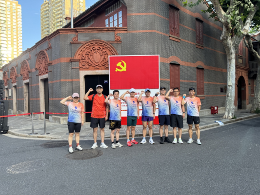 上海律师跑团七一献礼：再走红色道路，重温入党誓词