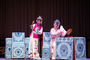 京韵律声，声声入耳；唱念做打，面面...