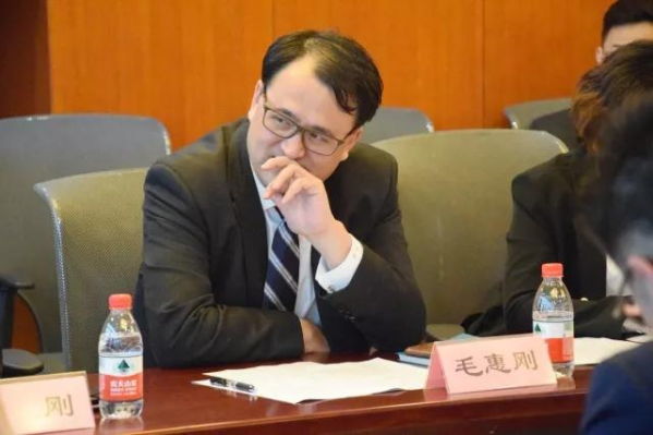 东方律师网 律协动态市律协虹口律师工作委员会主任洪亮,静安律师工作