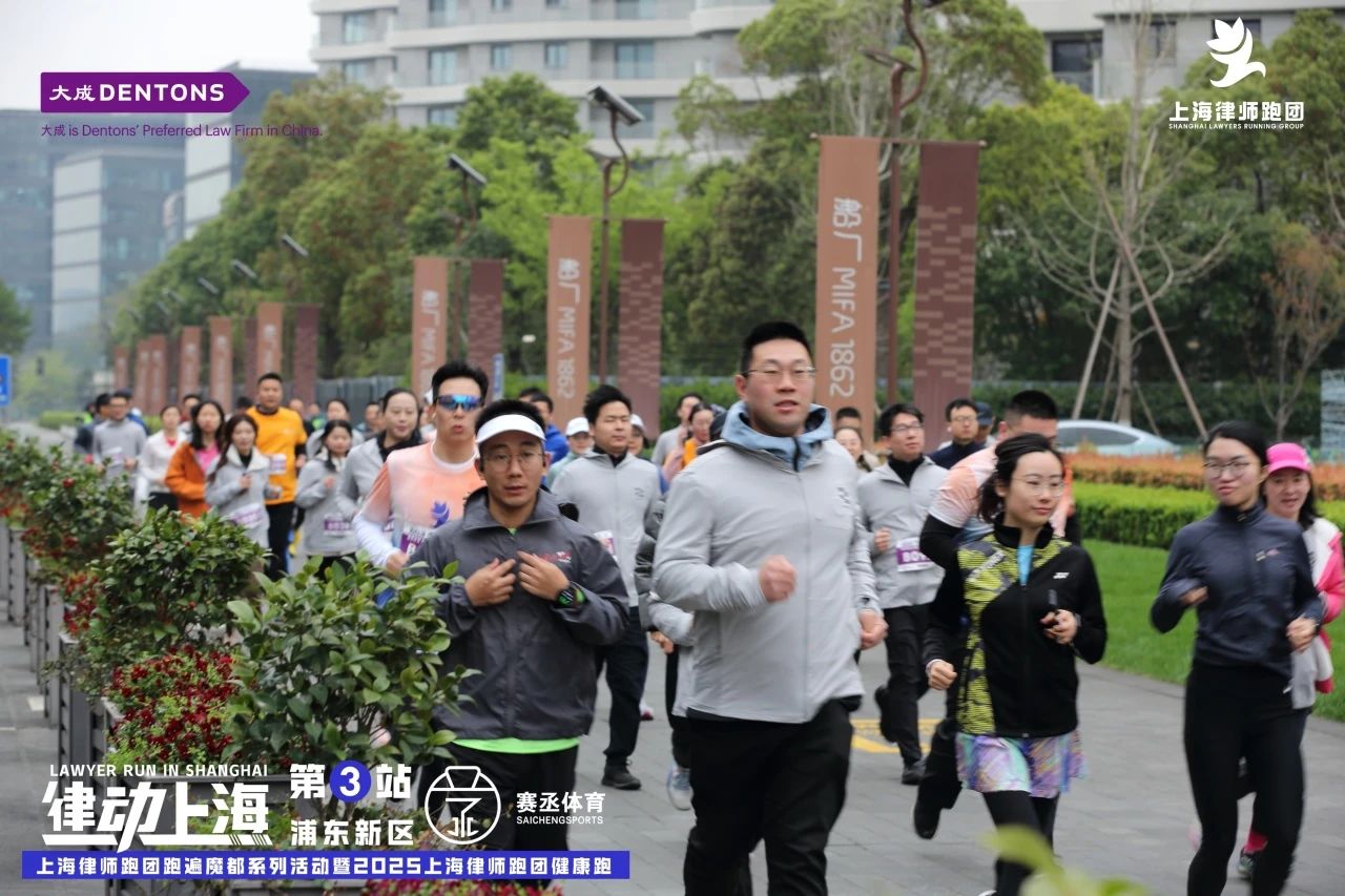 9cf678c4-d7f2-4f26-895e-c5737243a852.jpg