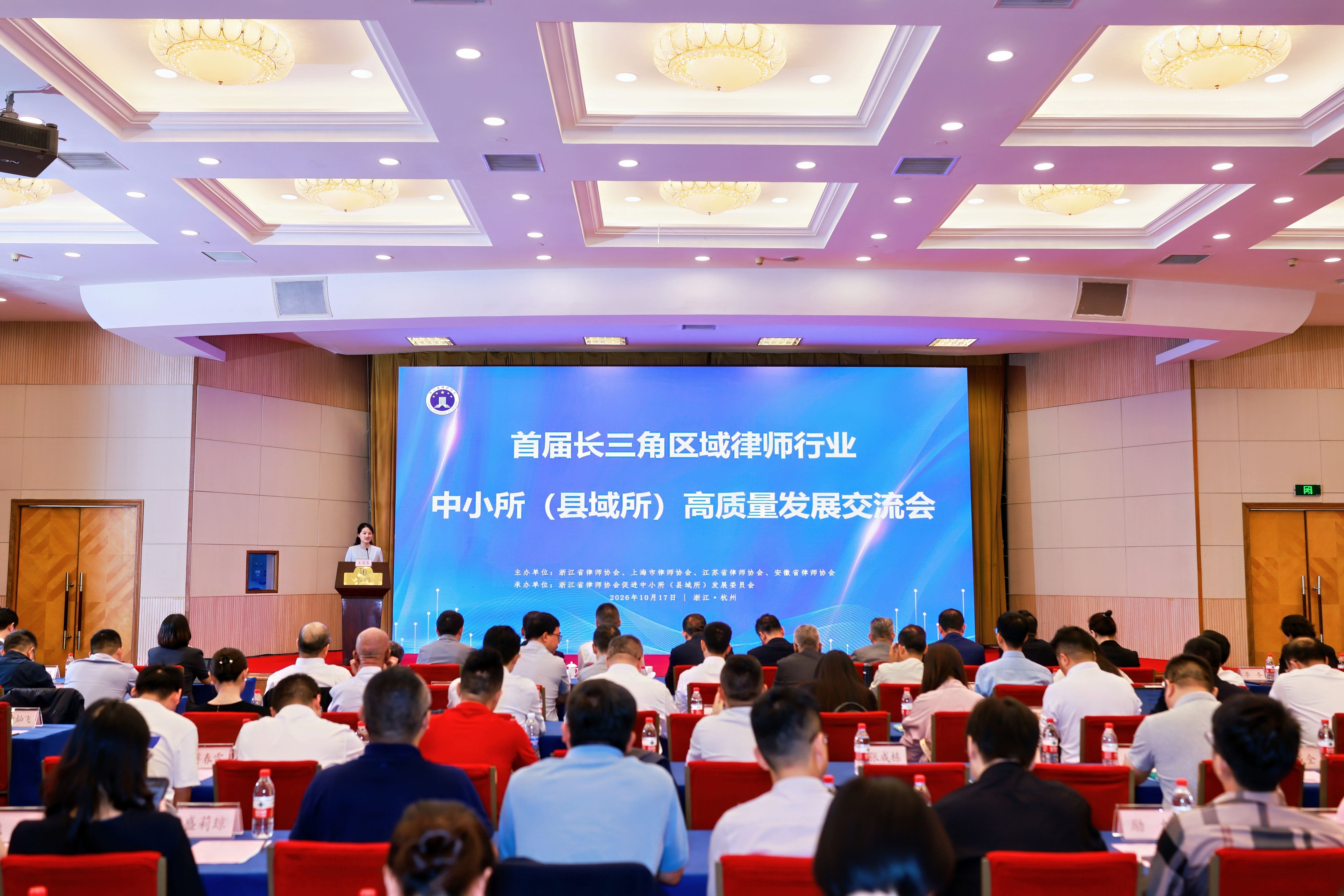 YILI8552-opq5098826646.jpg