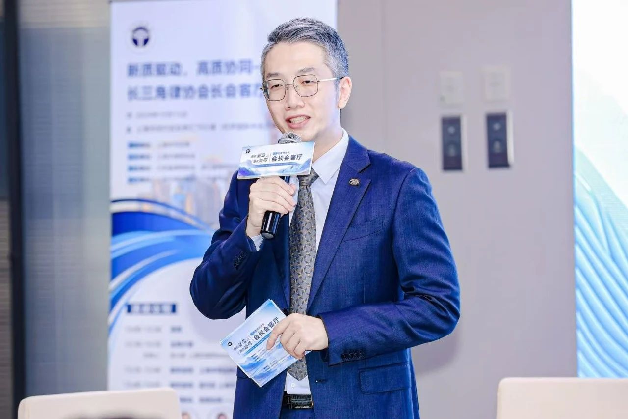 aaadc2fc-5fa0-4bec-8814-b229c19e5fb7.jpg
